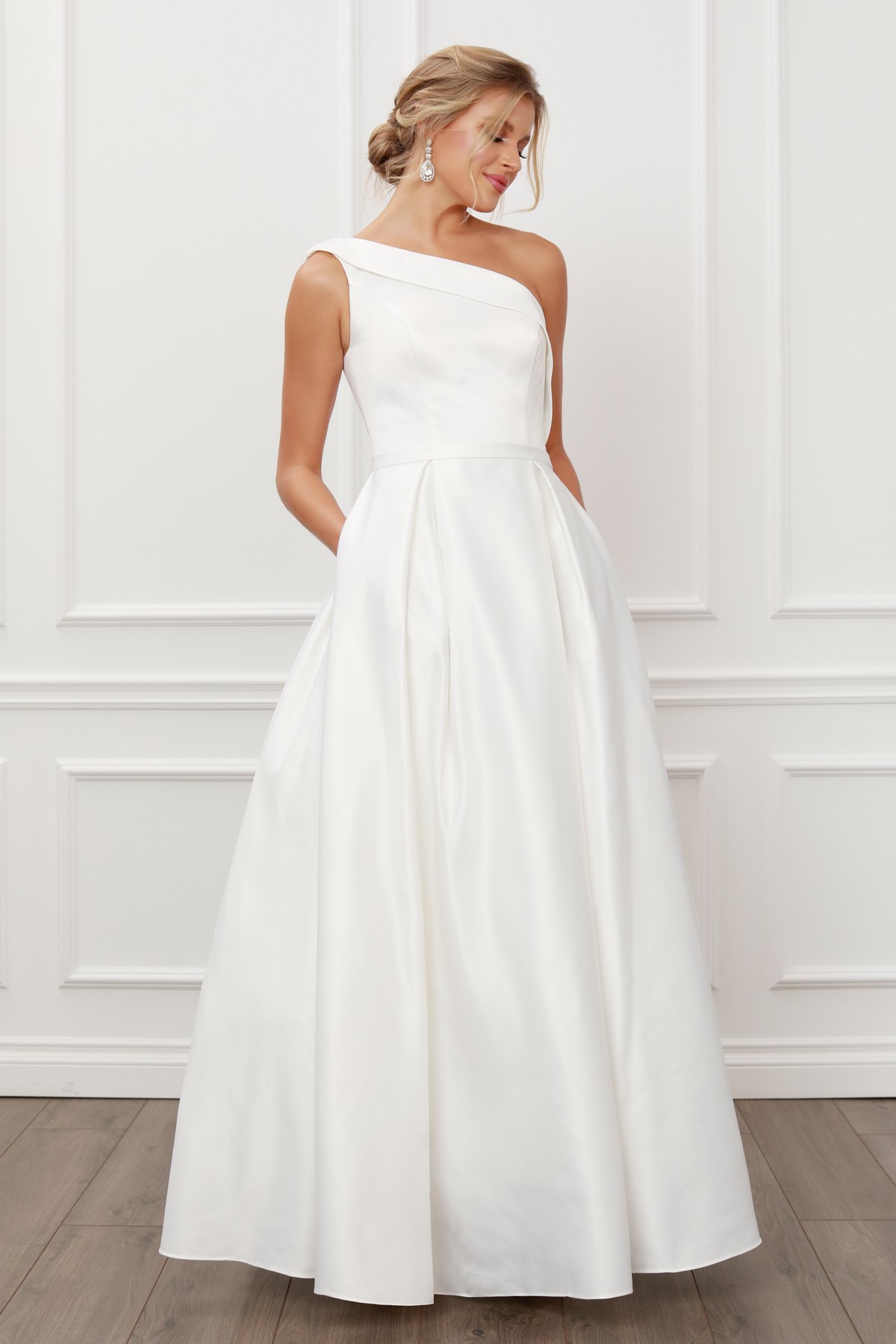 Wedding Dresses Australia | Bridal Gowns Australia | A964